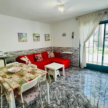 Casa De Abuelos En Appartamento